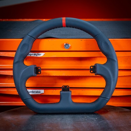 Closed D Black Leather Rim